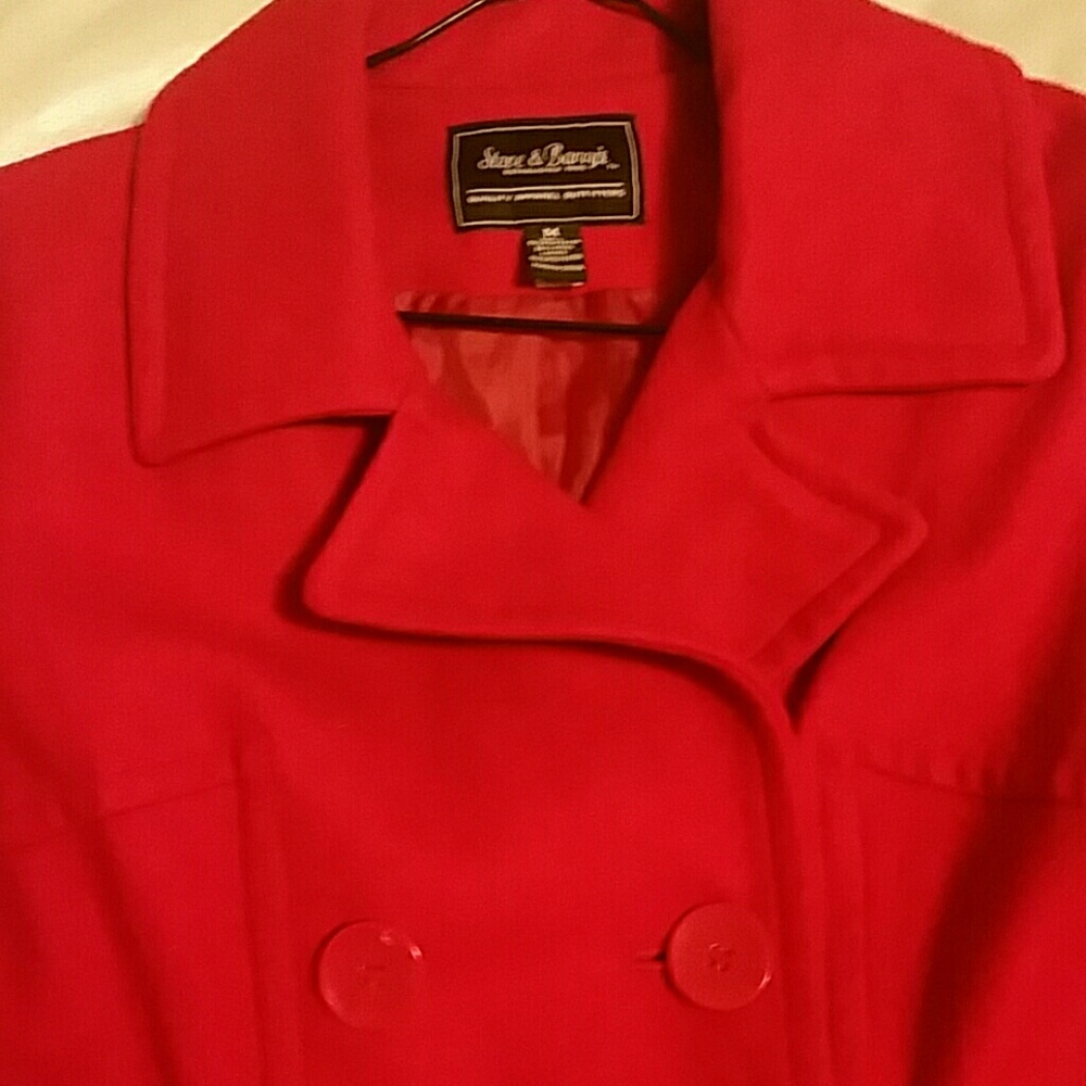 Beautiful Red Peacoat - Picture 3 of 11